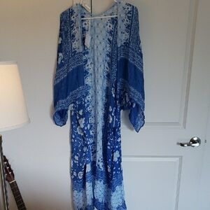 Blue Floral Kimono NWT. Gorgeous color and fabric. Boho chic! Small to Large.